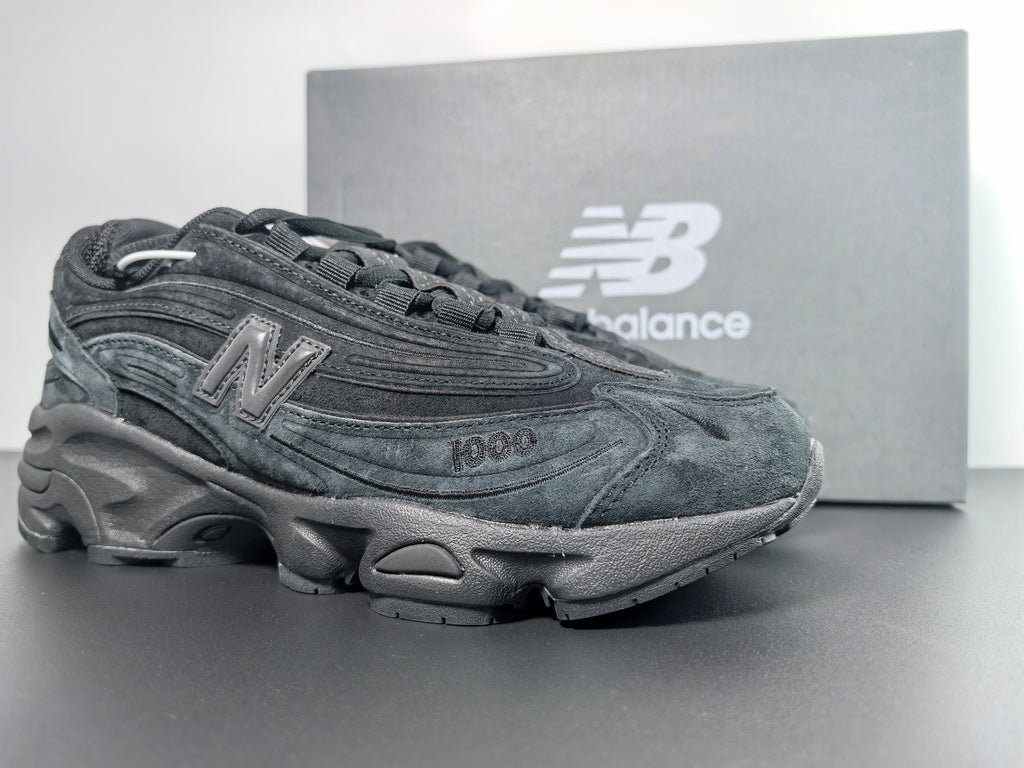 New Balance 1000 trainers