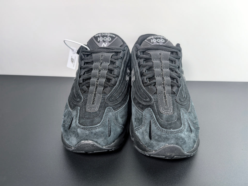 New Balance 1000 trainers